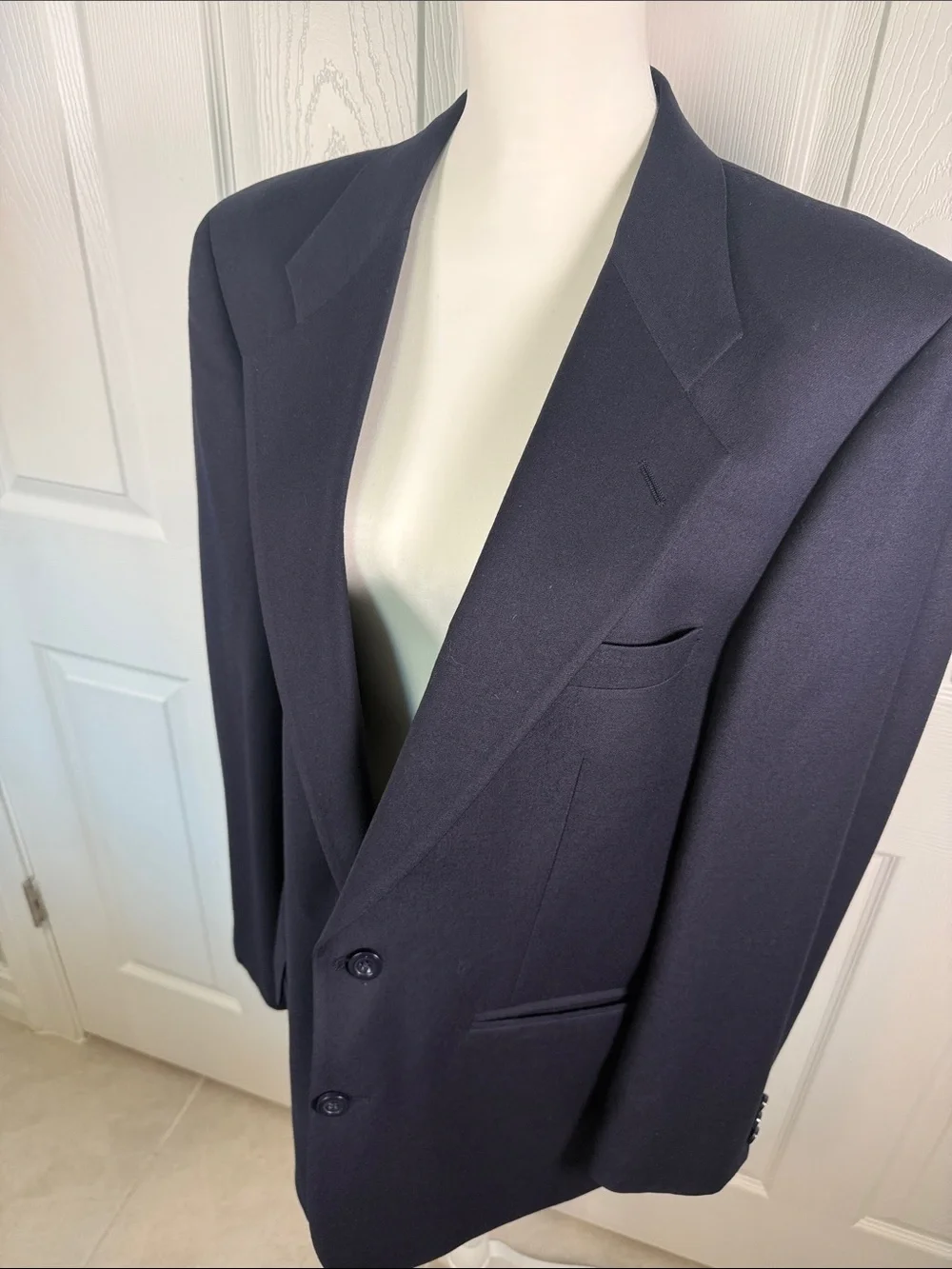 Vintage Burberrys Navy Blue Wool Blazer Men’s 40R 2 Button Sport Coat Preppy Cla